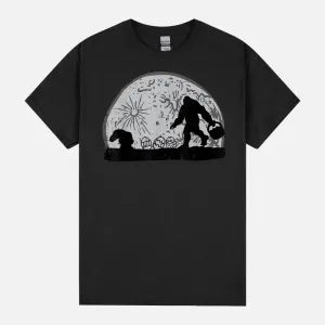 Bigfoot Easter Bunny Silhouette Moon Sasquatch Men Women Unisex T-Shirt